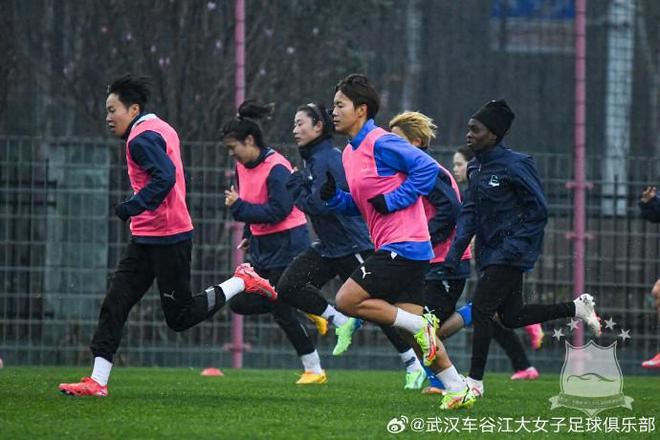 武漢女足主帥：全運爭金，亞冠更遠。