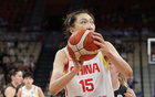 中國女籃半決賽失利，球員表現：2人佳，4人平，4人差。