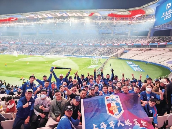 東體介紹上海聾人球迷會:最安靜的助威,最“響亮”的看臺
