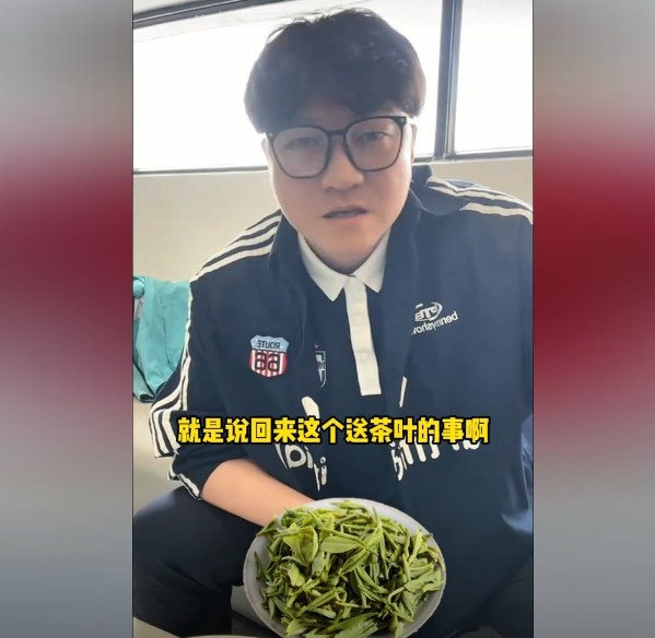 趙鵬:不太清楚賈秀全要球員買茶葉的段子,但這在現(xiàn)實中也正常