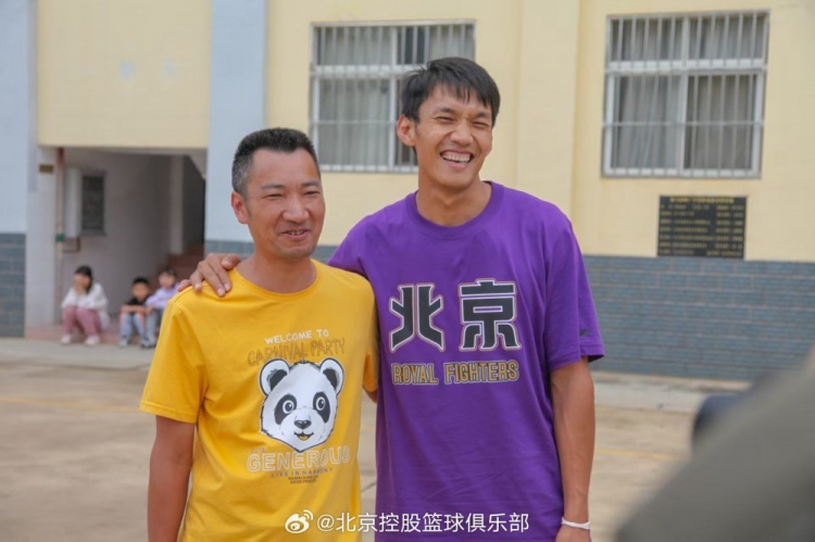 那一封信的故事還在延續 矣進宏母校的師生們來到北京了!