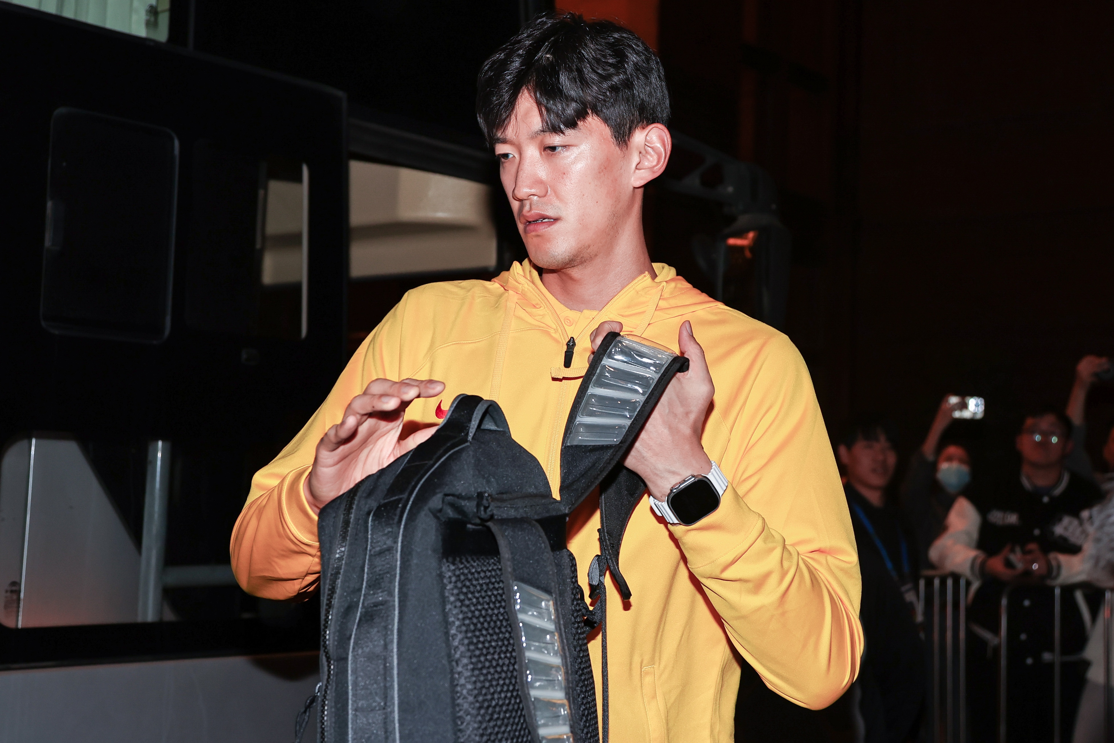 亞冠賽后轉場國足!記者:海港的四位國腳開始跟隊
